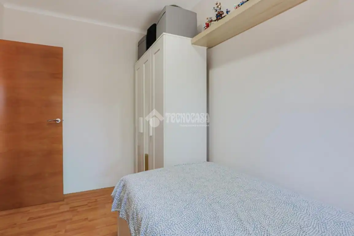 Habitación de Piso en venta en Ripollet con Aire acondicionado