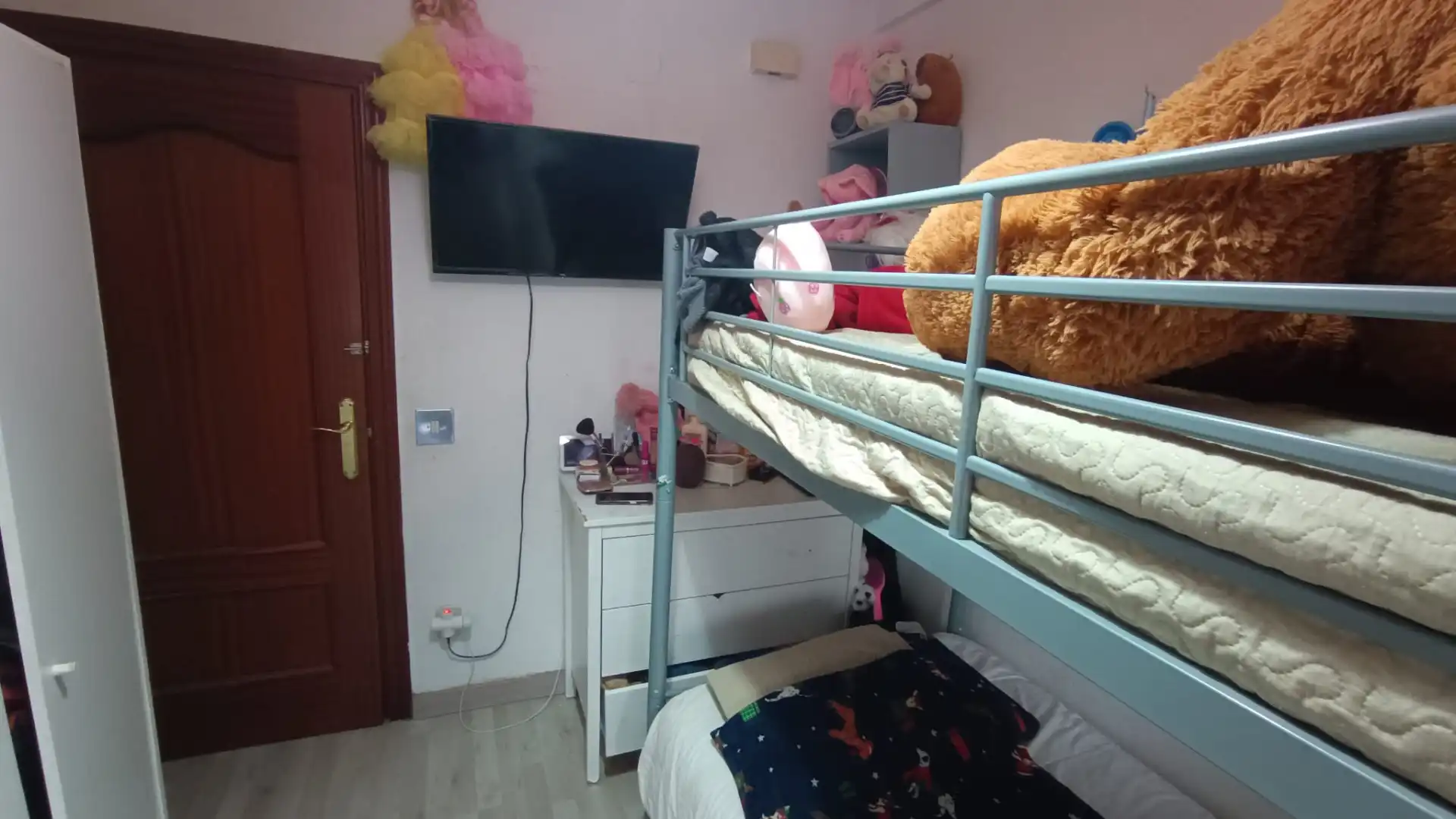 Dormitori de Pis en venda en Móstoles amb Parquet i Terrassa