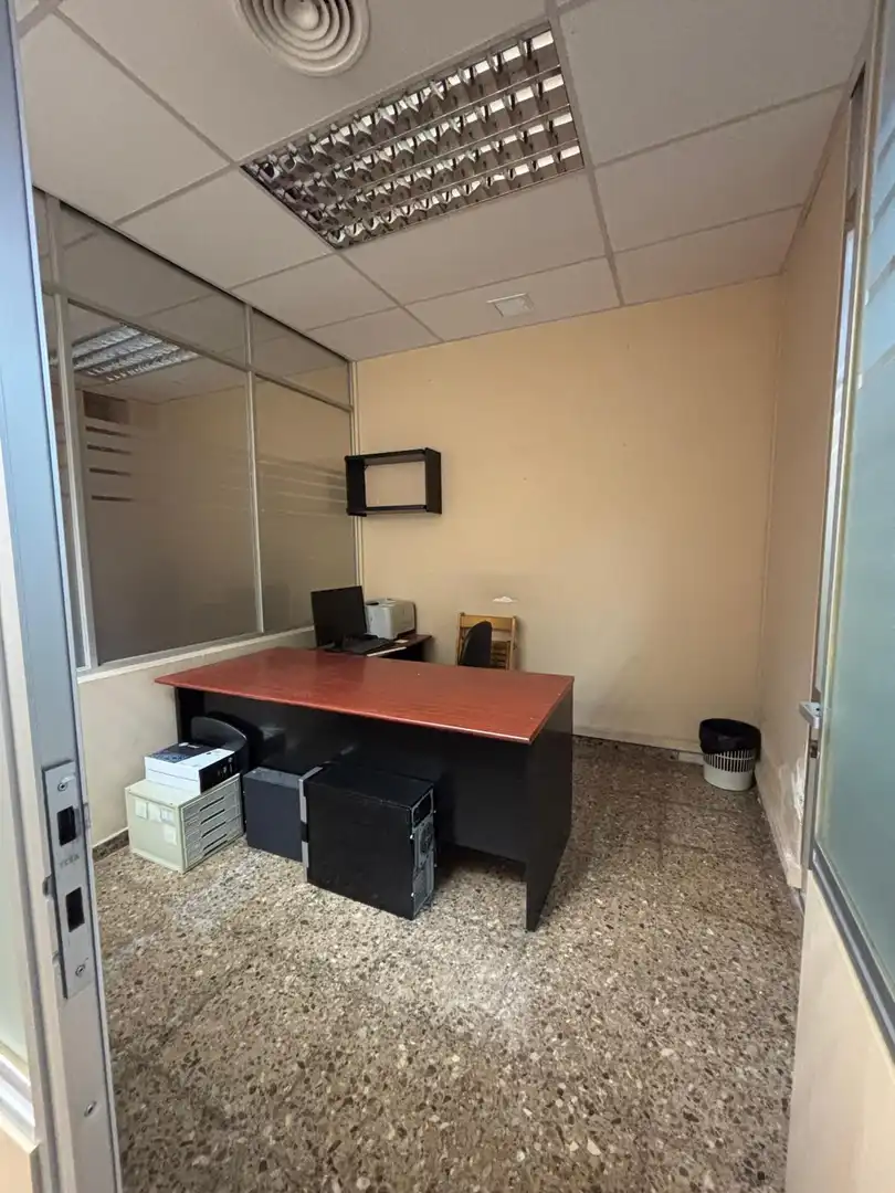 Casa o chalet en venta en L'Hospitalet de Llobregat con Aire acondicionado, Terraza y Balcón