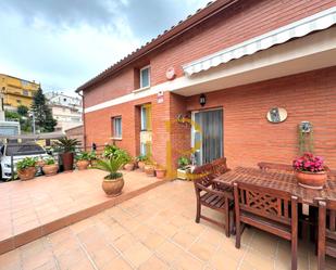 Terrassa de Casa o xalet en venda en Terrassa amb Calefacció, Jardí privat i Terrassa