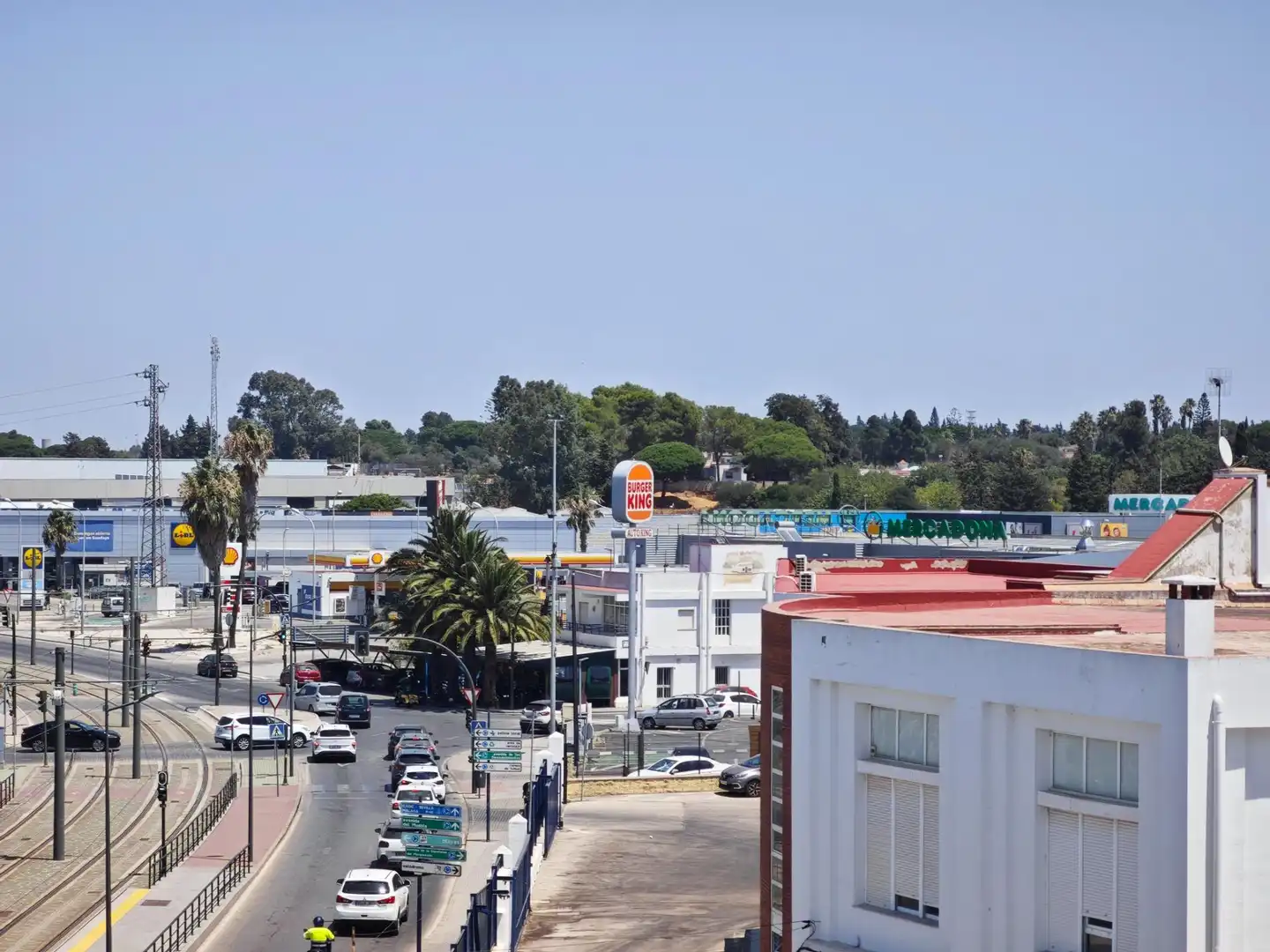 Vista exterior de Piso en venta en Chiclana de la Frontera con Aire acondicionado y Terraza