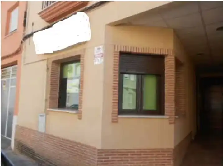Local comercial en venta en CLDOCTOR CREUS