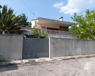 Exterior view of House or chalet for sale in Santa María del Tiétar