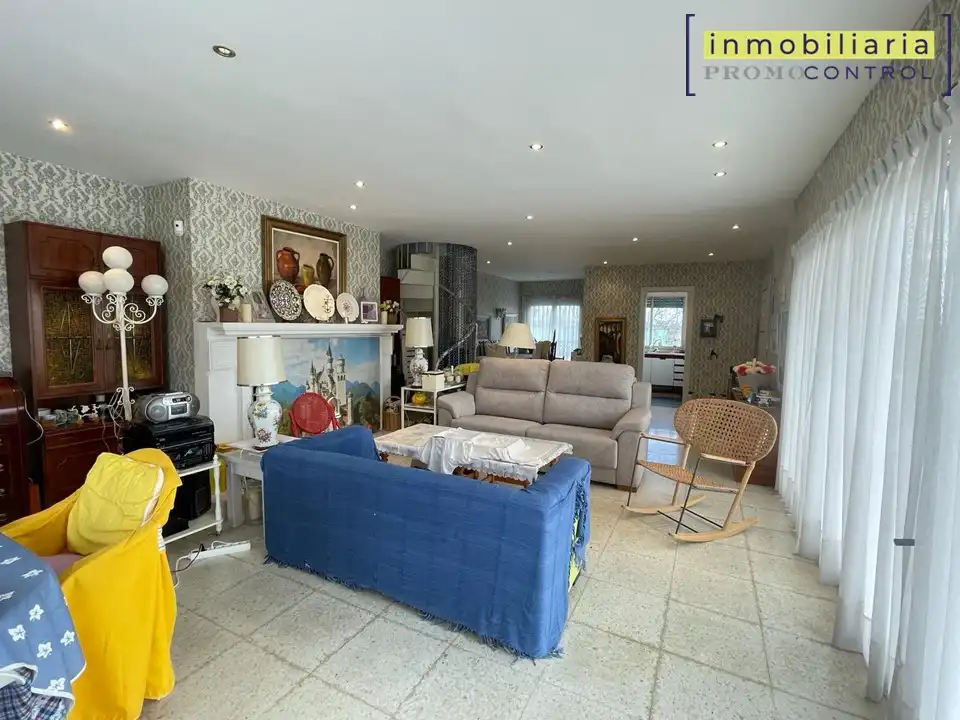 Chalet con terraza en venta en Calle Río Aragón 4, imagen 6