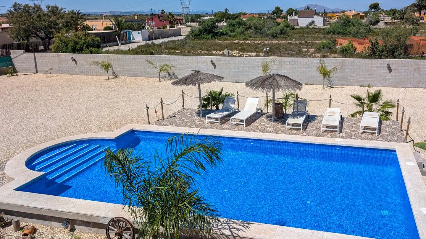 Piscina de Casa o xalet en venda en Elche / Elx amb Aire condicionat, Jardí privat i Terrassa