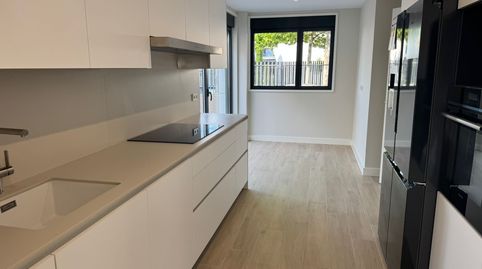 Foto 3 de Casa adosada en venta en Calle Cabo Estaca de Bares, 9, El Olivar de Mirabal, Boadilla del Monte