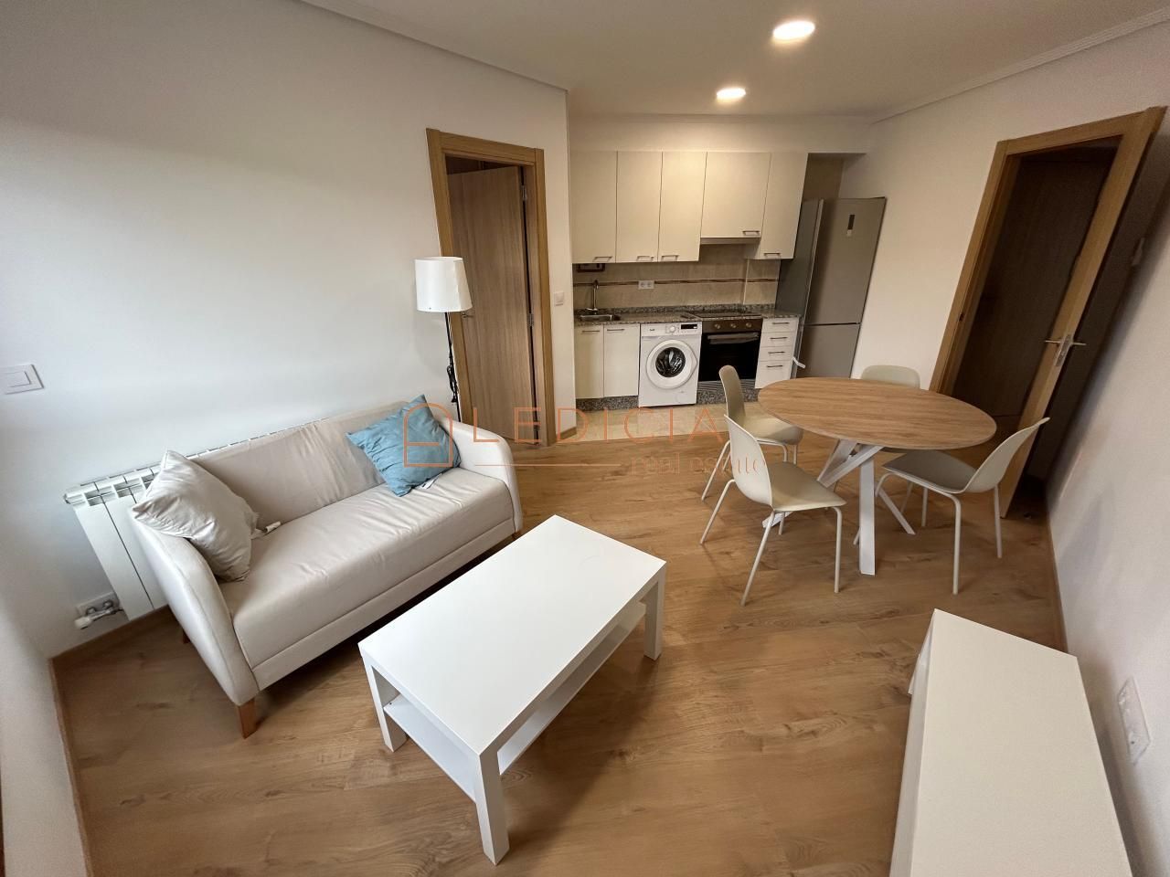 Flat for rent in Domingo Bueno, 112