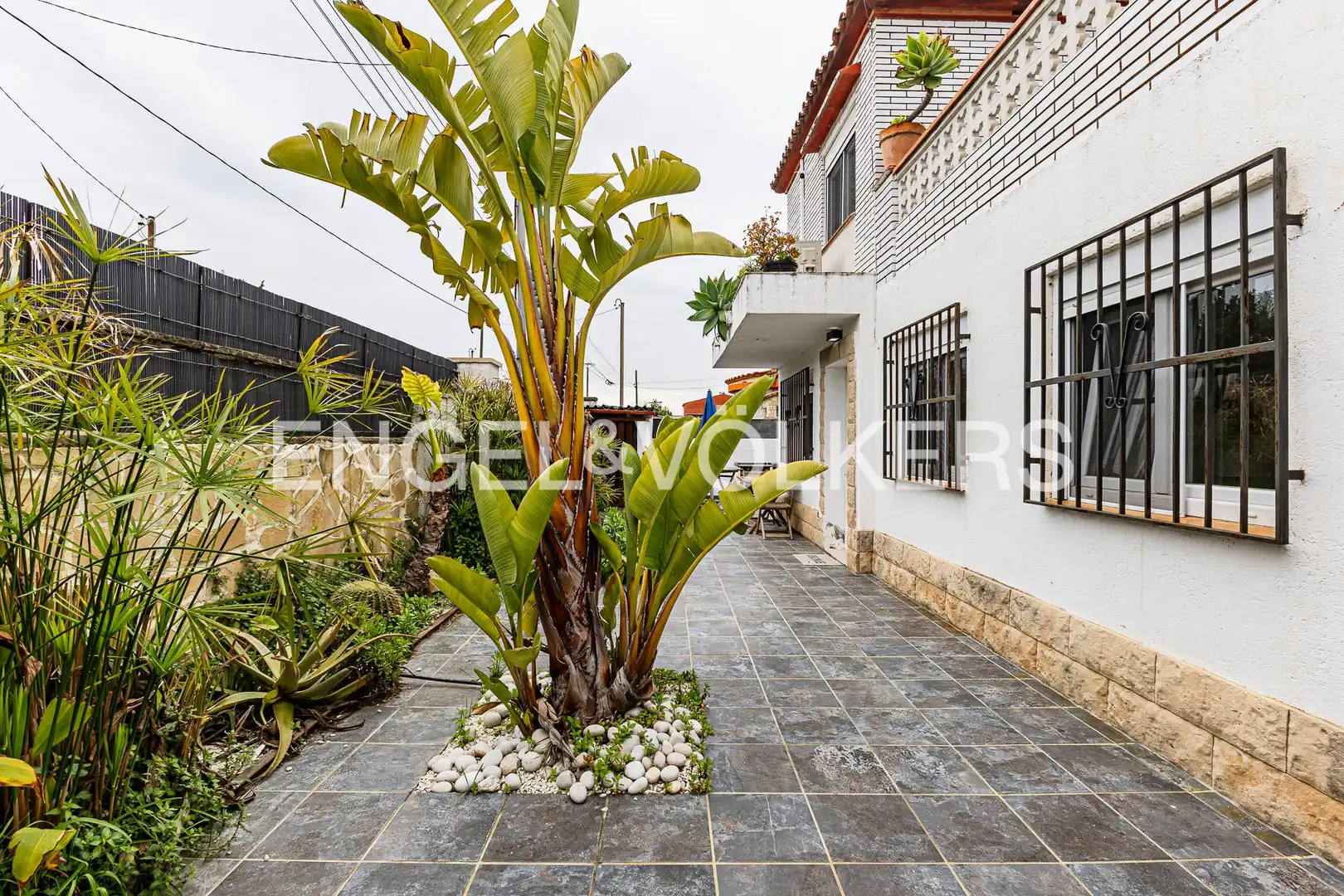 Vista exterior de Casa o xalet en venda en El Catllar  amb Aire condicionat, Calefacció i Jardí privat