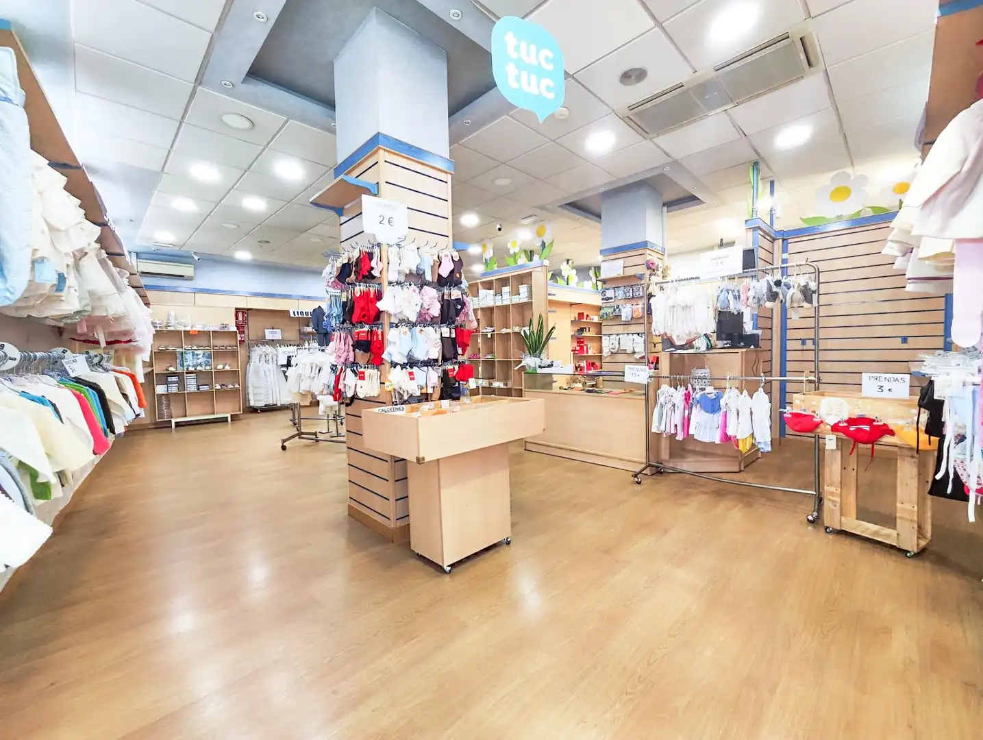 Commercial properties for rent in Puertollano  with Air Conditioner, Parquet flooring and Furnished