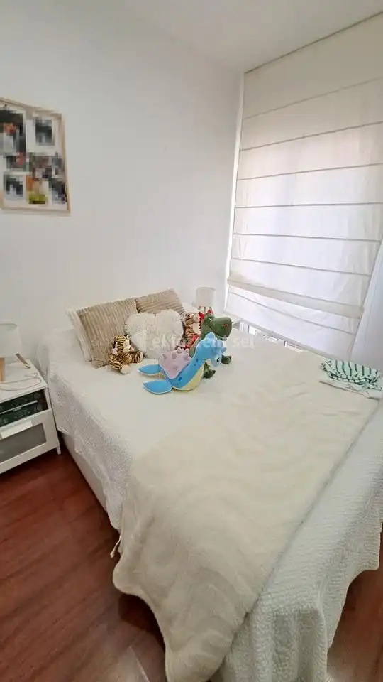 Dormitori de Pis en venda en Mataró amb Aire condicionat, Parquet i Balcó