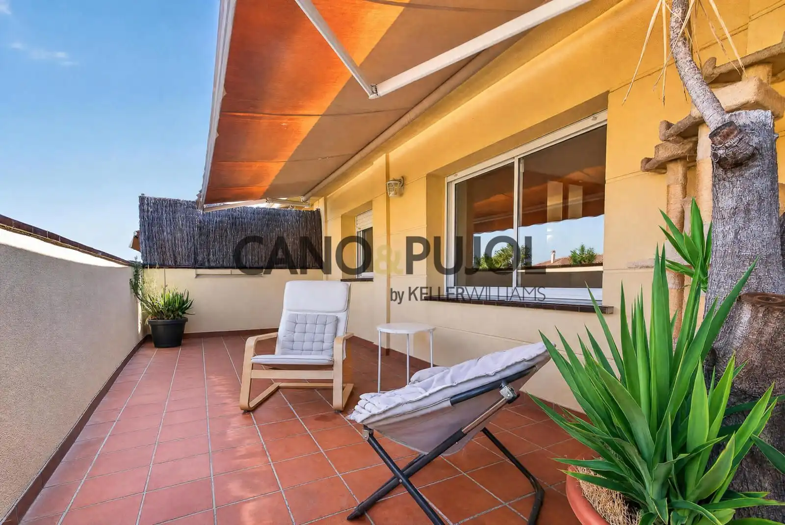 Terraza de Ático en venta en Rubí con Aire acondicionado, Calefacción y Jardín privado