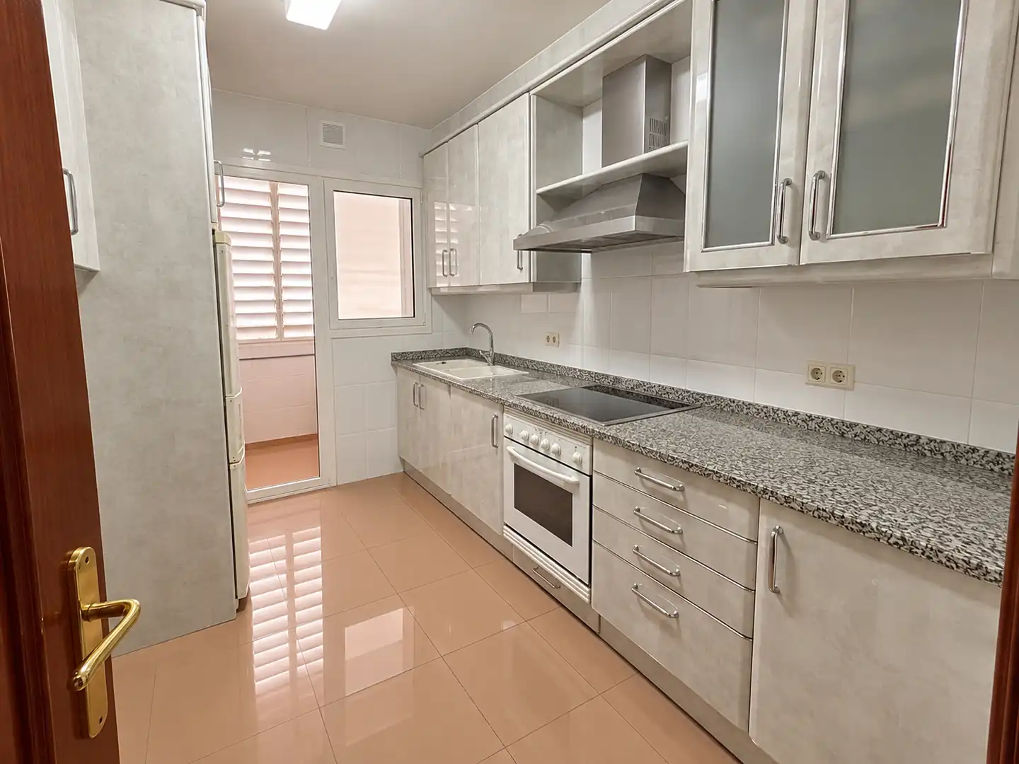 Cocina de Piso de alquiler en El Masnou con Aire acondicionado, Calefacción y Amueblado