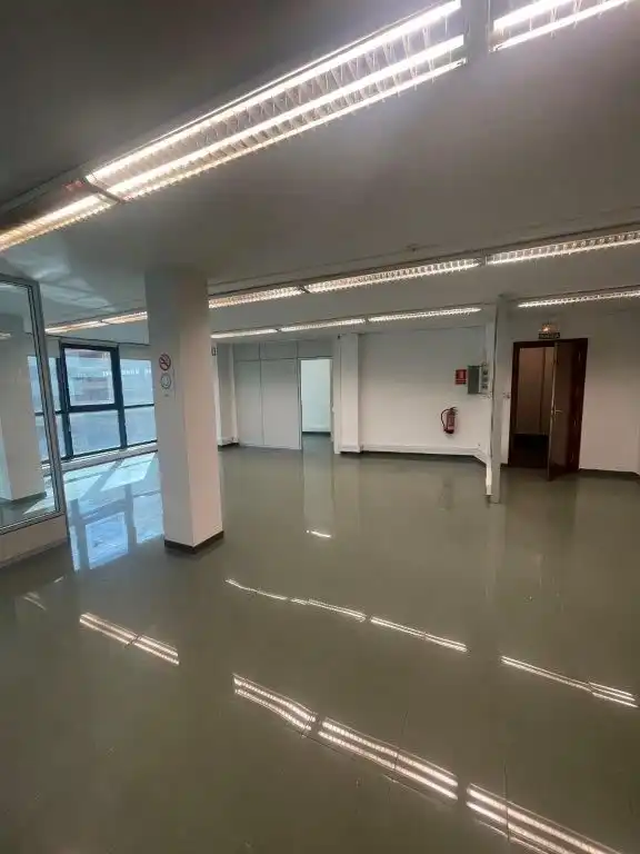 Ufficio con ascensore in affitto a Príncep de Viana - Clot - Xalets Humbert Torres, imagen 5