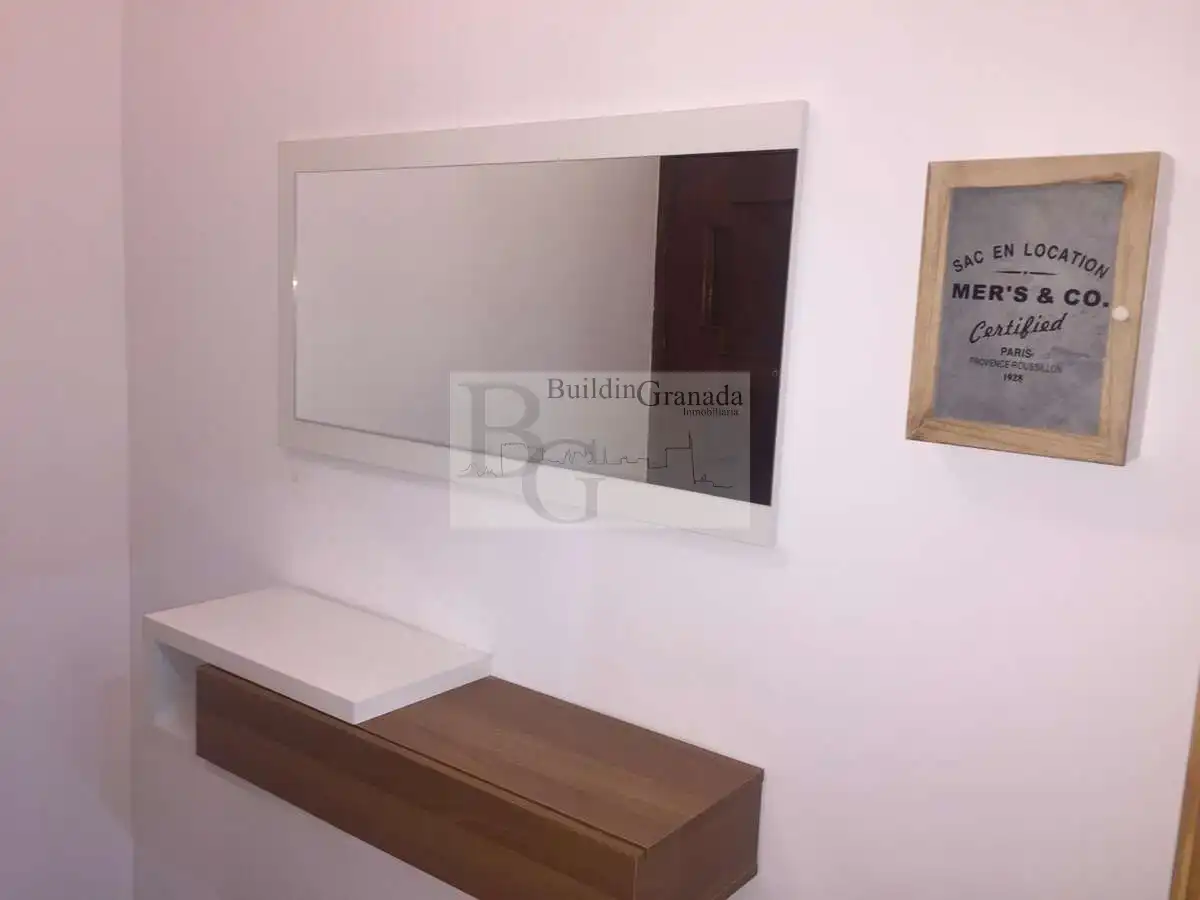 Habitación de Piso de alquiler en Granada con Calefacción, Terraza y Amueblado