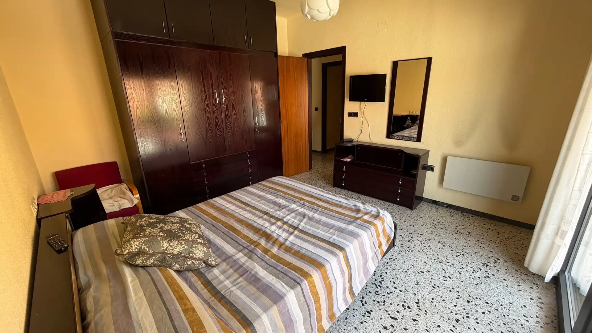 Habitación de Piso en venta en Breda con Calefacción