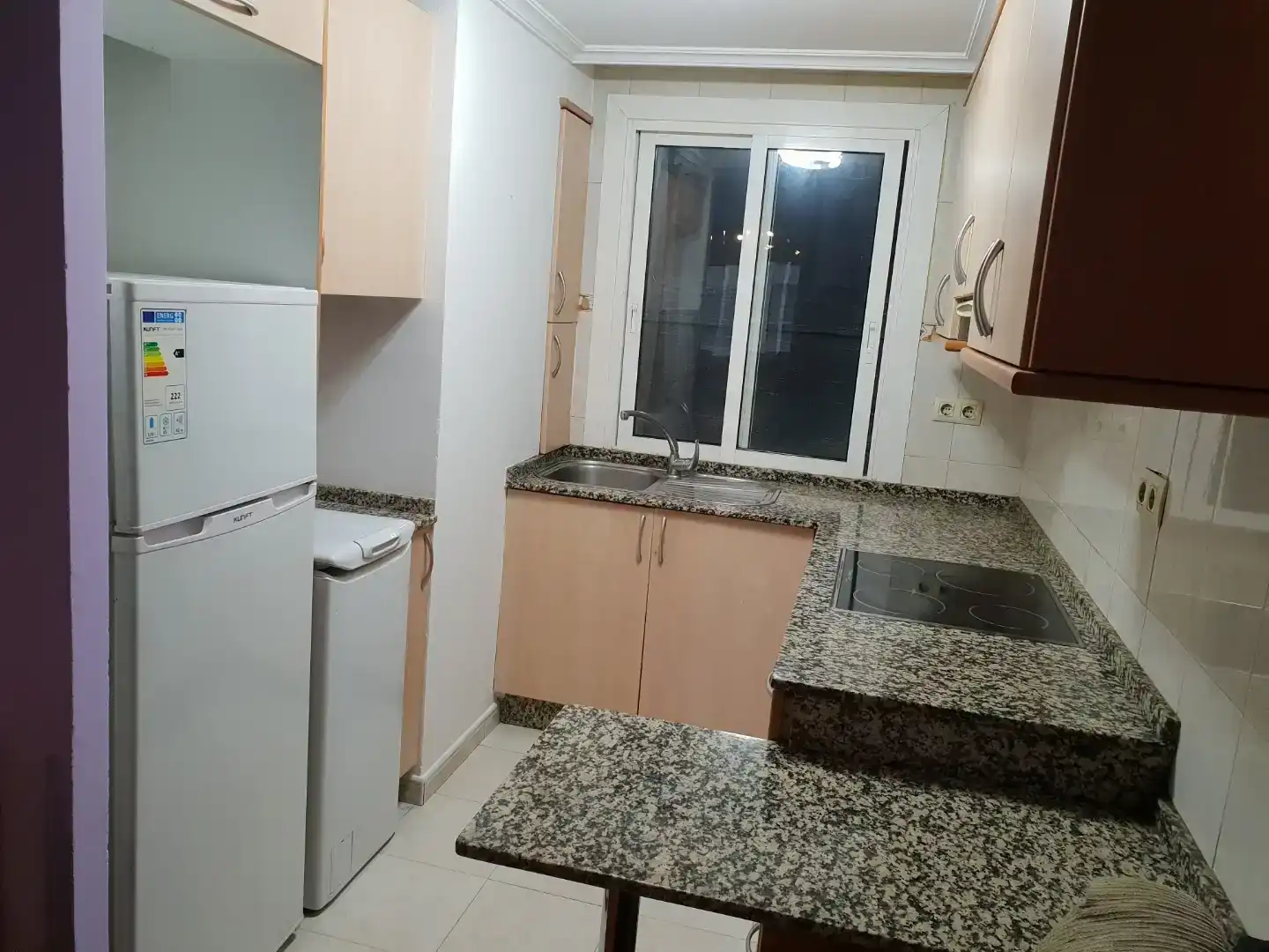 Küche von Wohnung zur Miete in Vigo  mit Parkett, Möbliert und Ofen