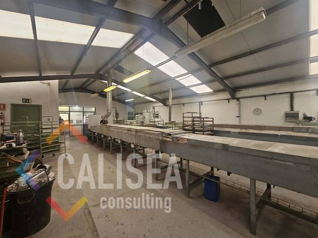 Nave industrial en Alquiler en Passatge Liszt, 9 en Zona Industrial