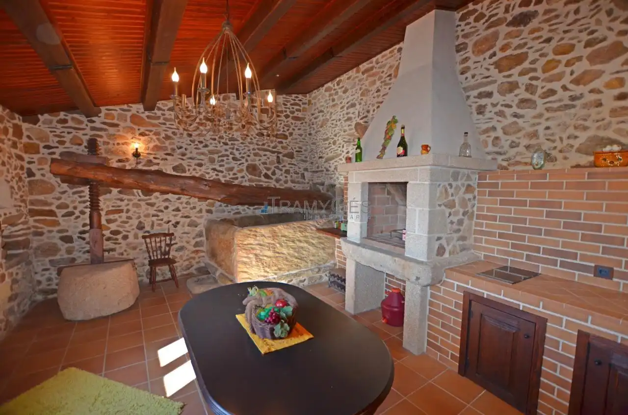 Sala de estar de Finca rústica en venta en O Rosal   con Calefacción, Jardín privado y Terraza