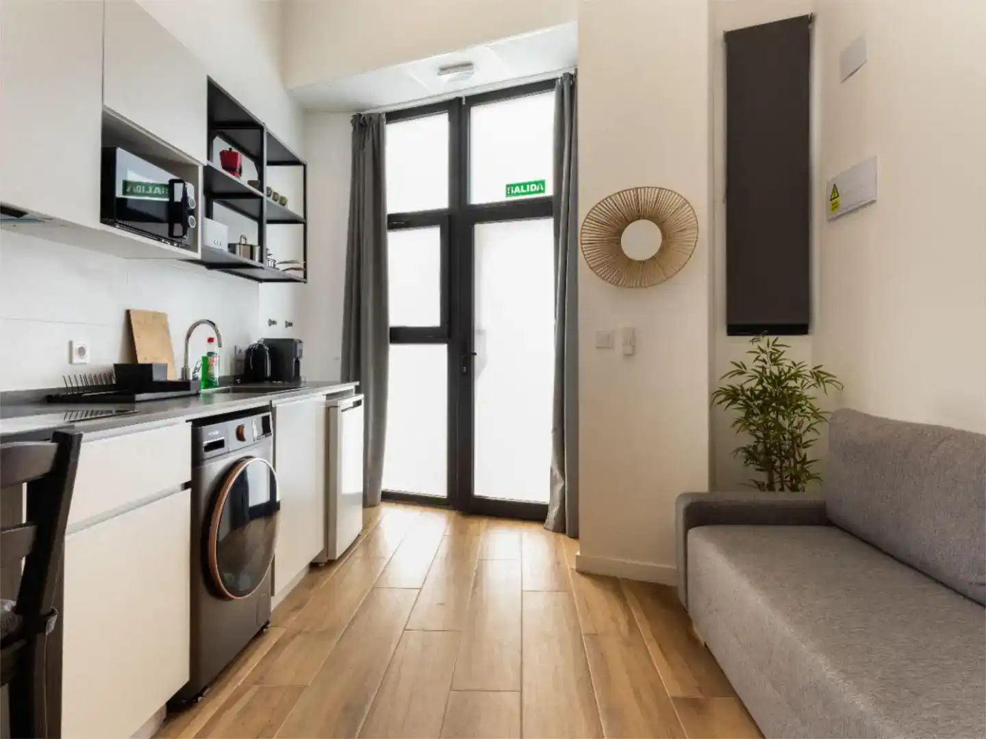 Küche von Wohnung zum Verkauf in Valencia mit Klimaanlage und Möbliert