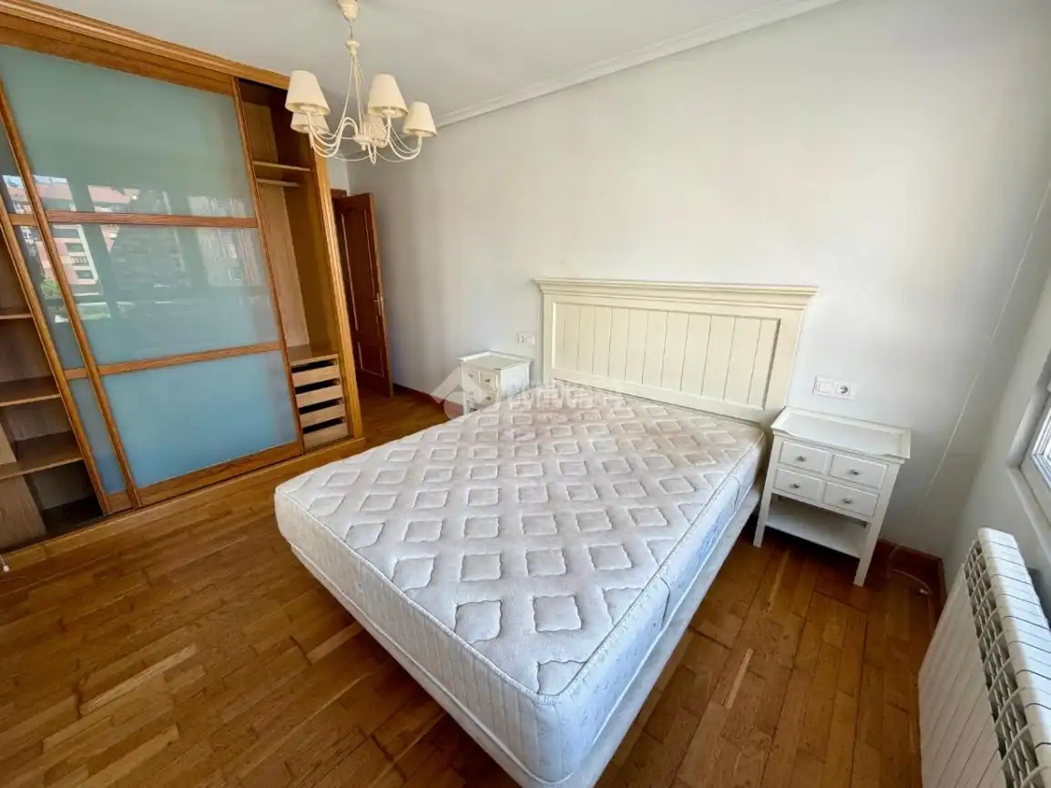 Schlafzimmer von Wohnung zum Verkauf in León Capital  mit Heizung, Parkett und Terrasse