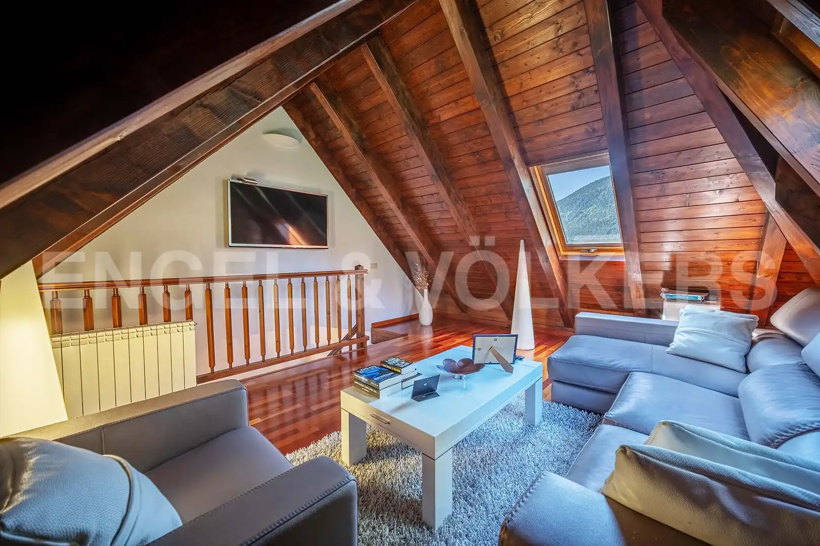 Sala d'estar de Casa adosada en venda en Vielha e Mijaran amb Calefacció, Terrassa i Moblat