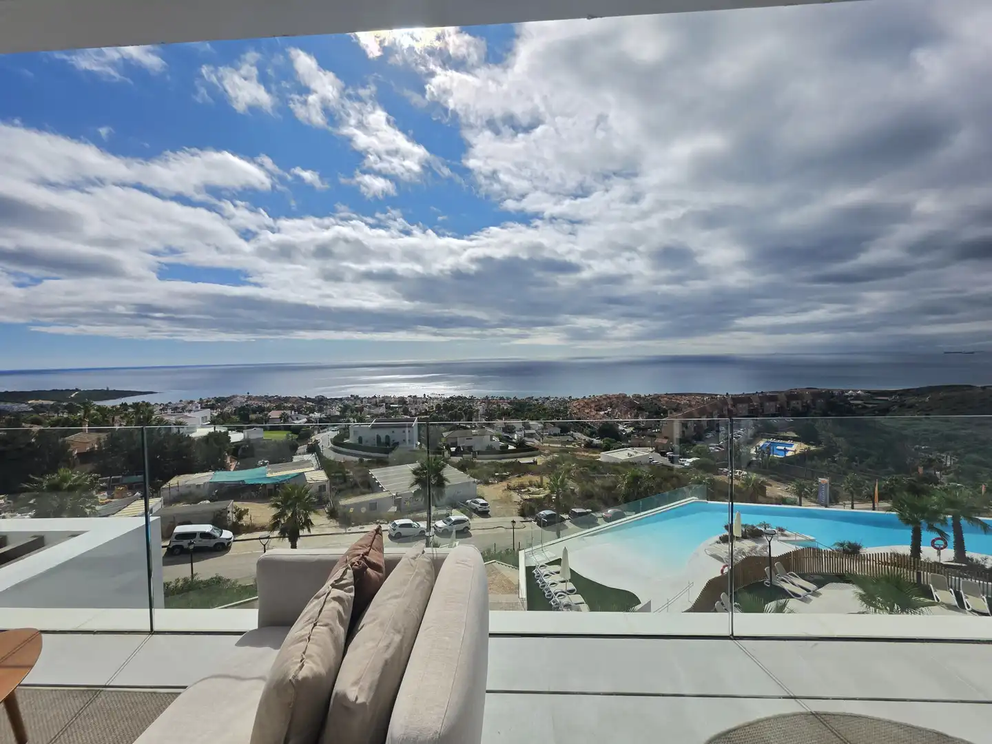 Apartment with pool for sale in ALCAIDESA CORTIJO 7, imagen 2