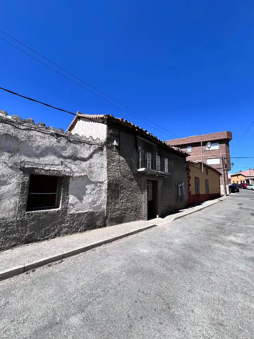 Exterior view of Houses for sale in Santa María del Cubillo  with Private garden