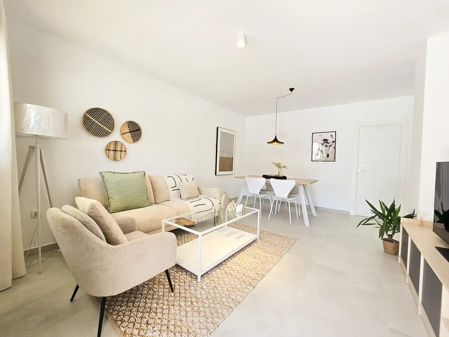 Detached homes for sale in Calle Inglaterra, Cox