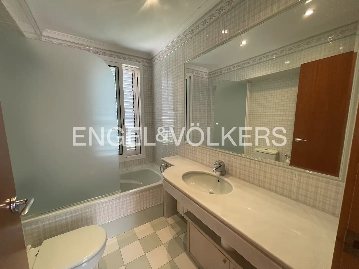 Baño de Casa o chalet de alquiler en Puçol con Aire acondicionado, Calefacción y Jardín privado