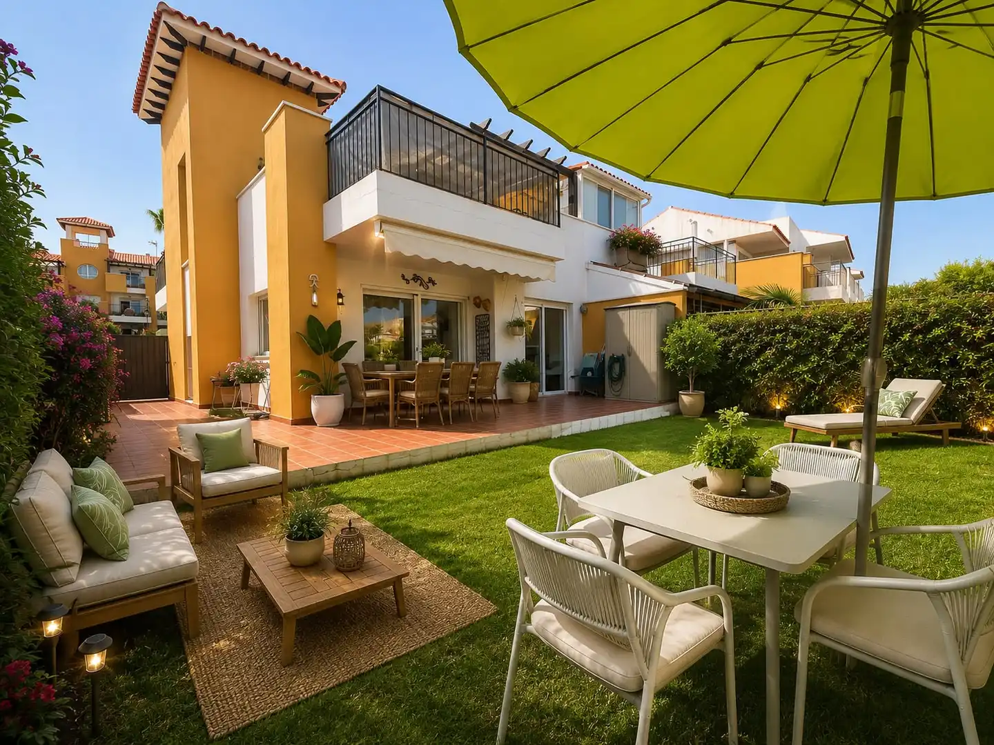 House with pool for sale in Avenida Cañada Julián