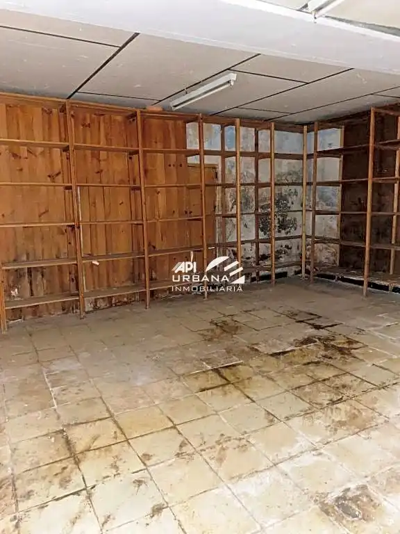 Commercial properties for sale in San Juan De Ávila, 4, Montilla