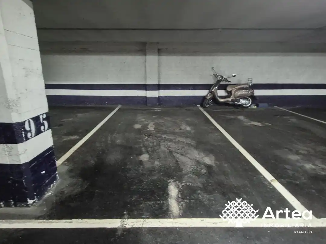 Parkplatz von Garage zum Verkauf in Bilbao 