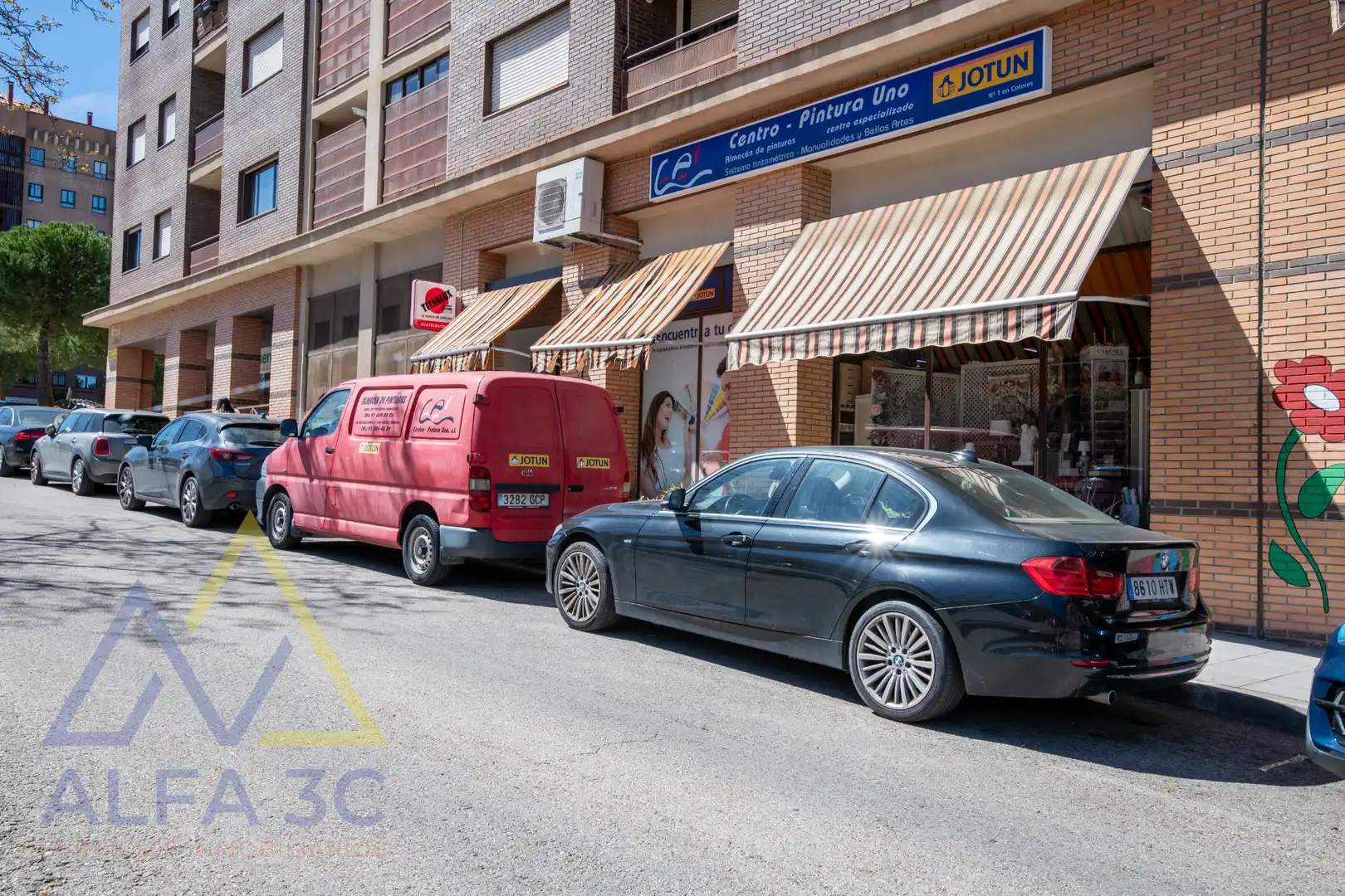 Aparcament de Local en venda en Tres Cantos