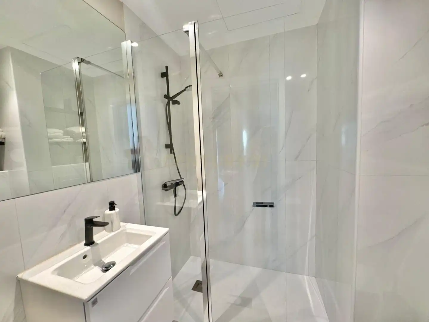Baño de Apartamento en venta en Eivissa con Aire acondicionado, Trastero y Horno