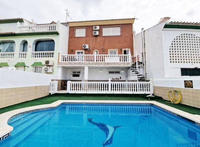 Casa adosada en Venta en Los Almendros - El Limonero - El Tomillar