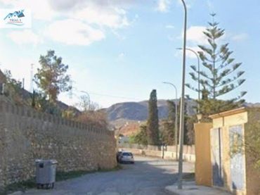 Maison avec piscine à vendre à Calle HERMANDAD