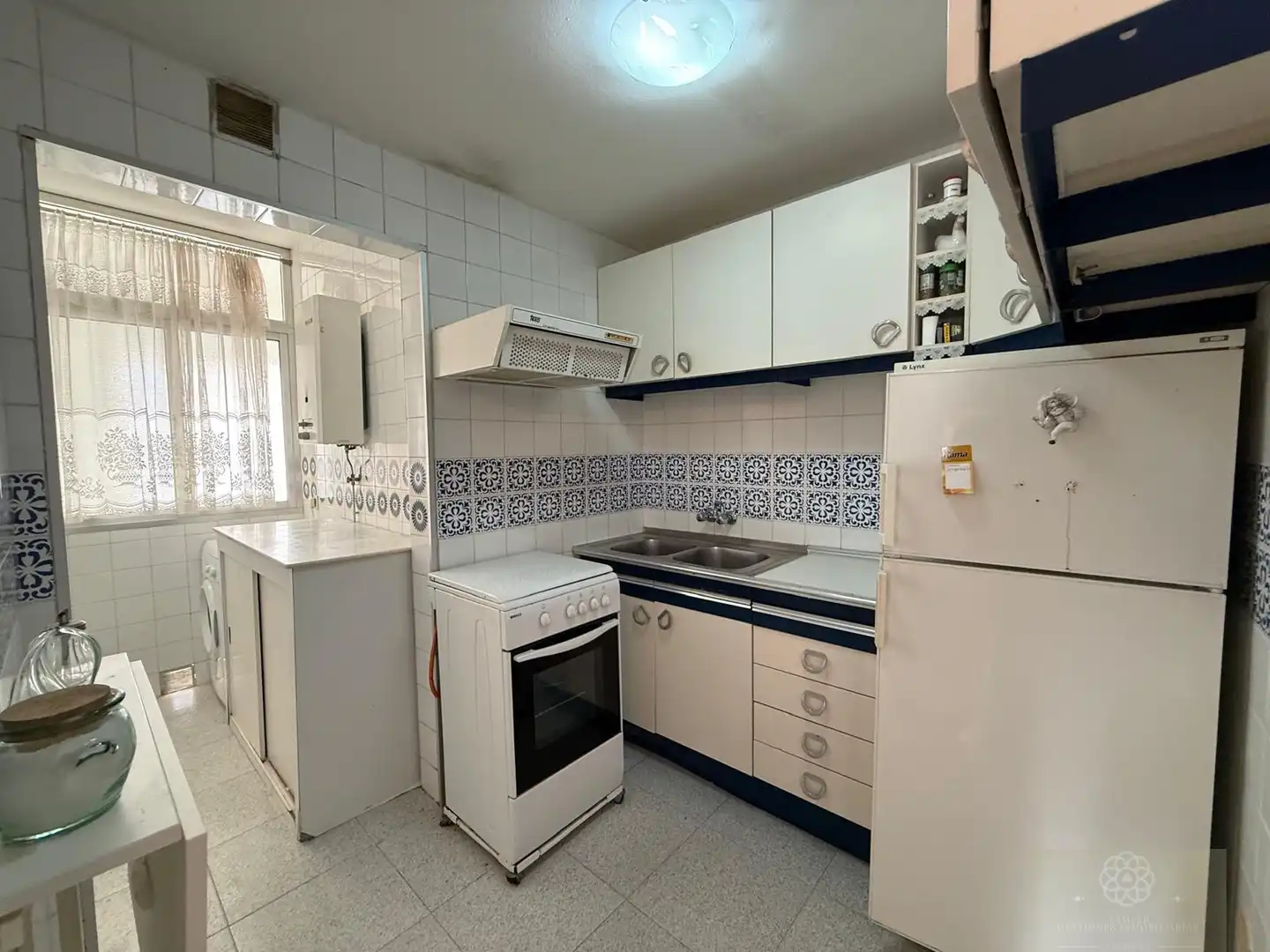 Kitchen of Flat for sale in El Puerto de Santa María  with Terrace and Community pool