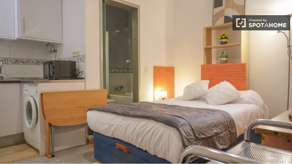 Flat to rent in Bellas Vistas