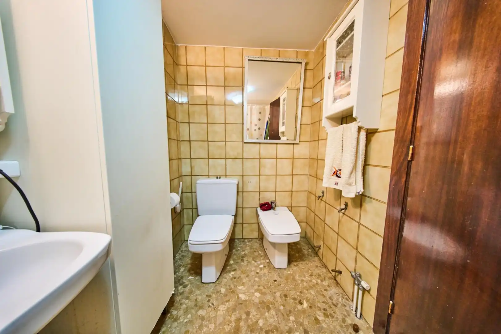 Baño de Piso en venta en Granada con Calefacción y Jardín privado
