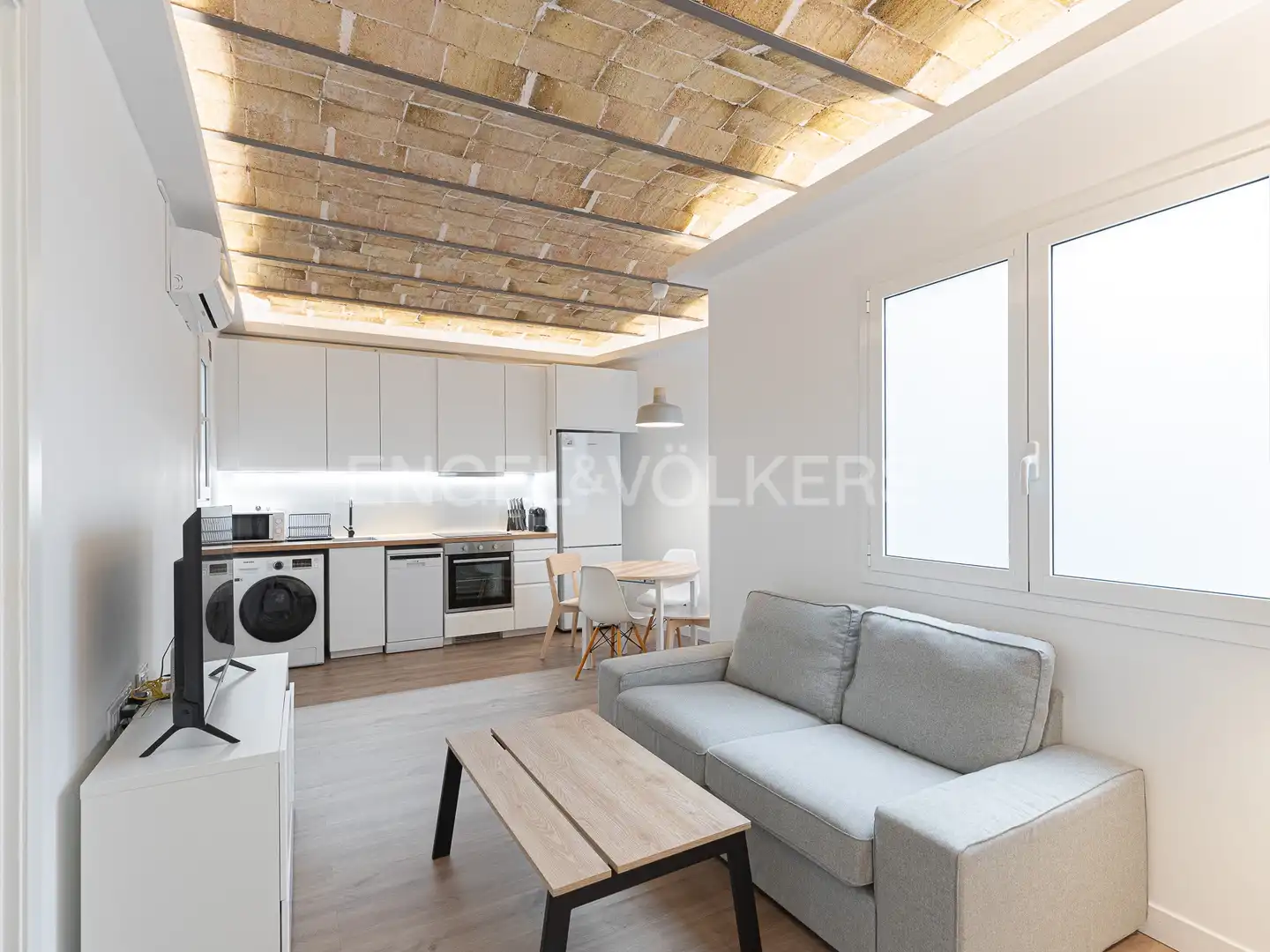 Living room of Flat for rent in Barcelona  with Air Conditioner, Heating and Furnished