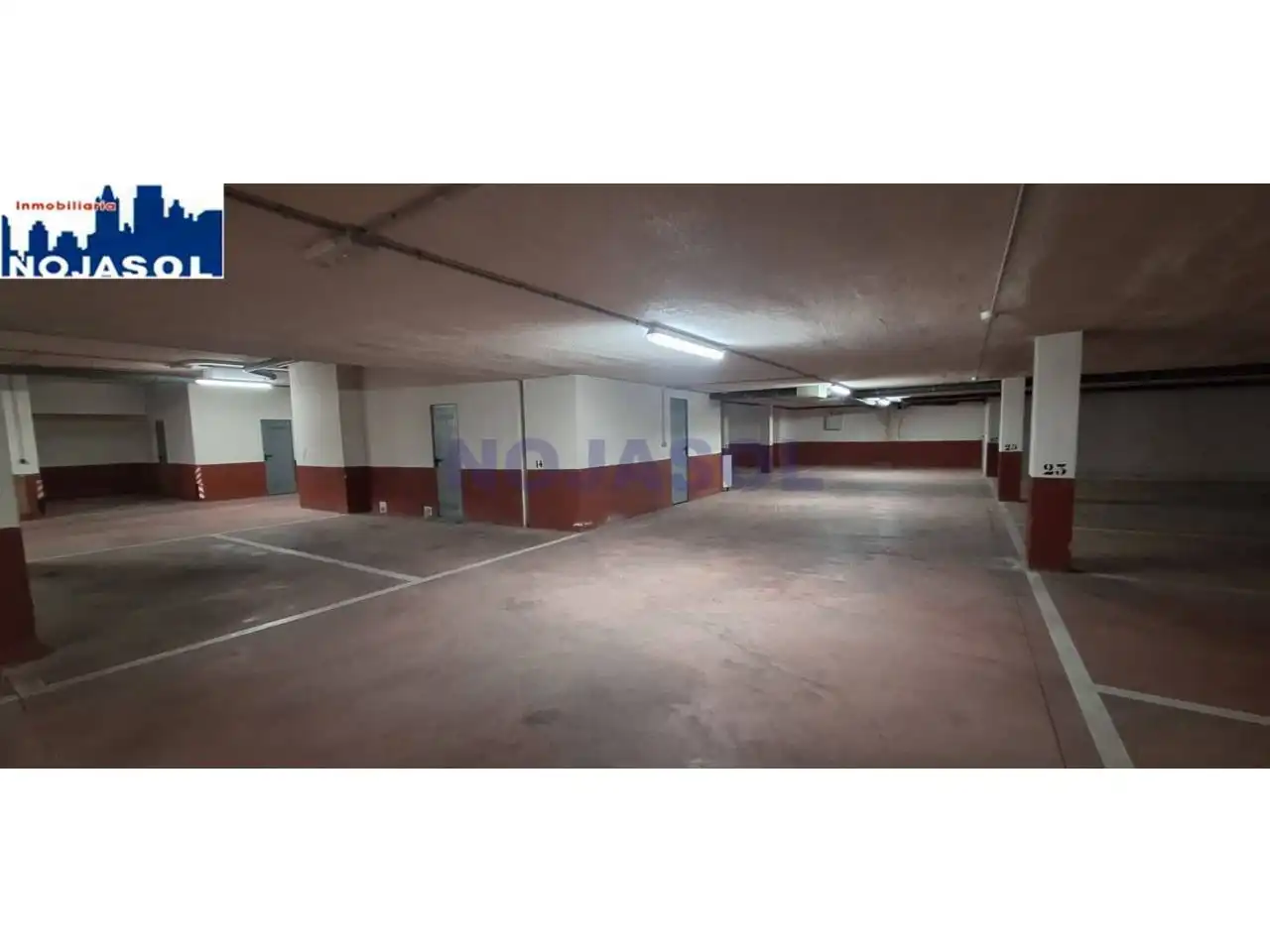 Aparcament de Apartament de lloguer en Noja amb Calefacció, Jardí privat i Terrassa