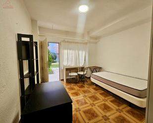 Bedroom of Study to rent in  Madrid Capital  with Private garden