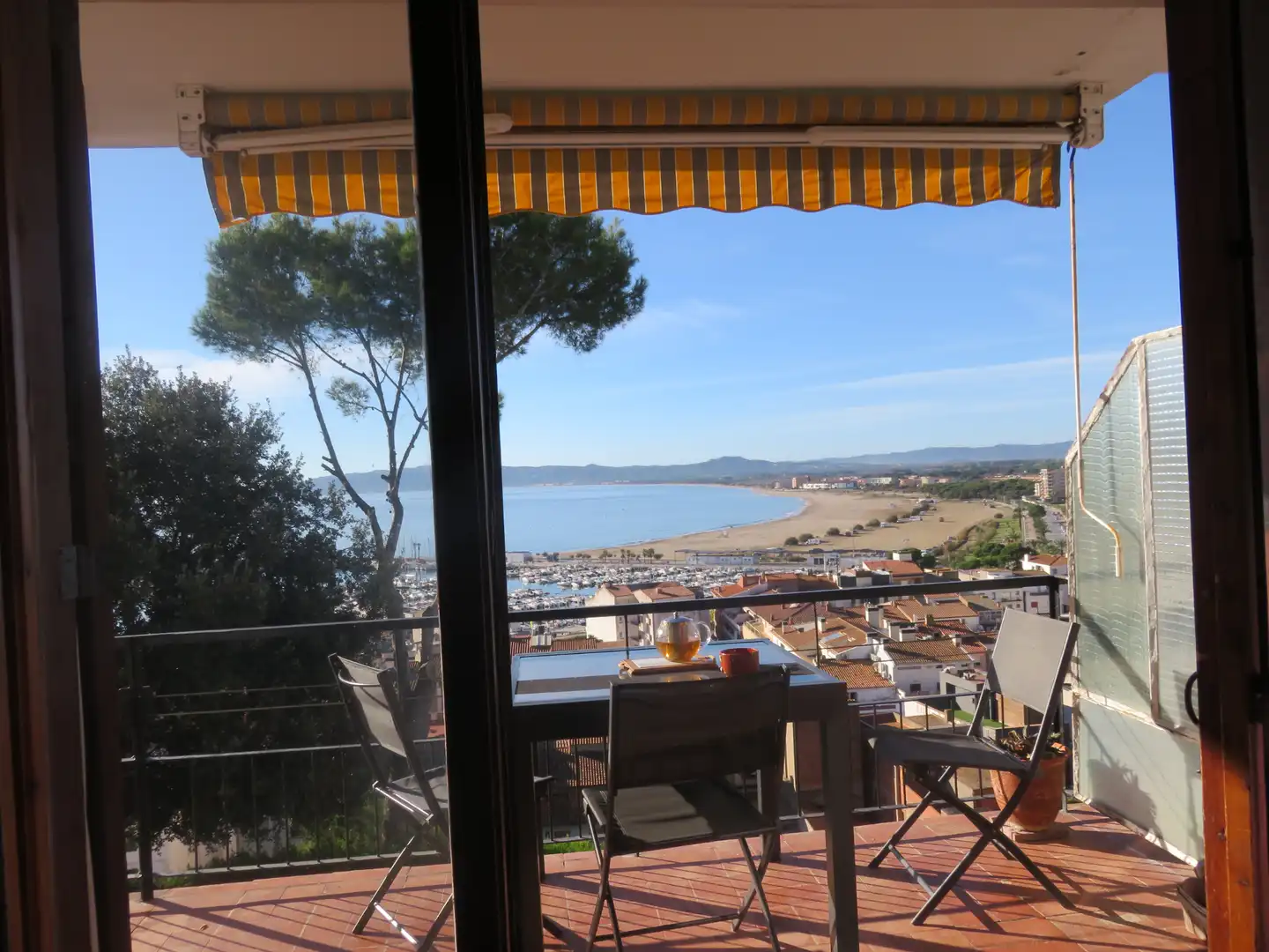 Apartamento en venta en L'Estartit con Calefacción, Terraza y Amueblado