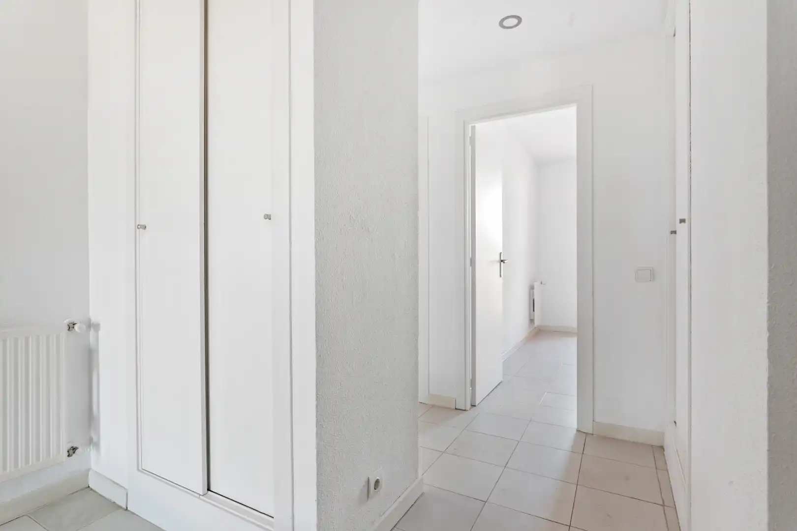 Piso en venta en Madrid con Calefacción, Terraza y Horno