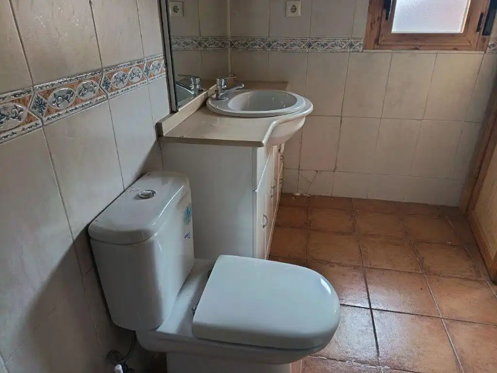 Baño de Finca rústica en venta en Hoyos del Espino con Amueblado