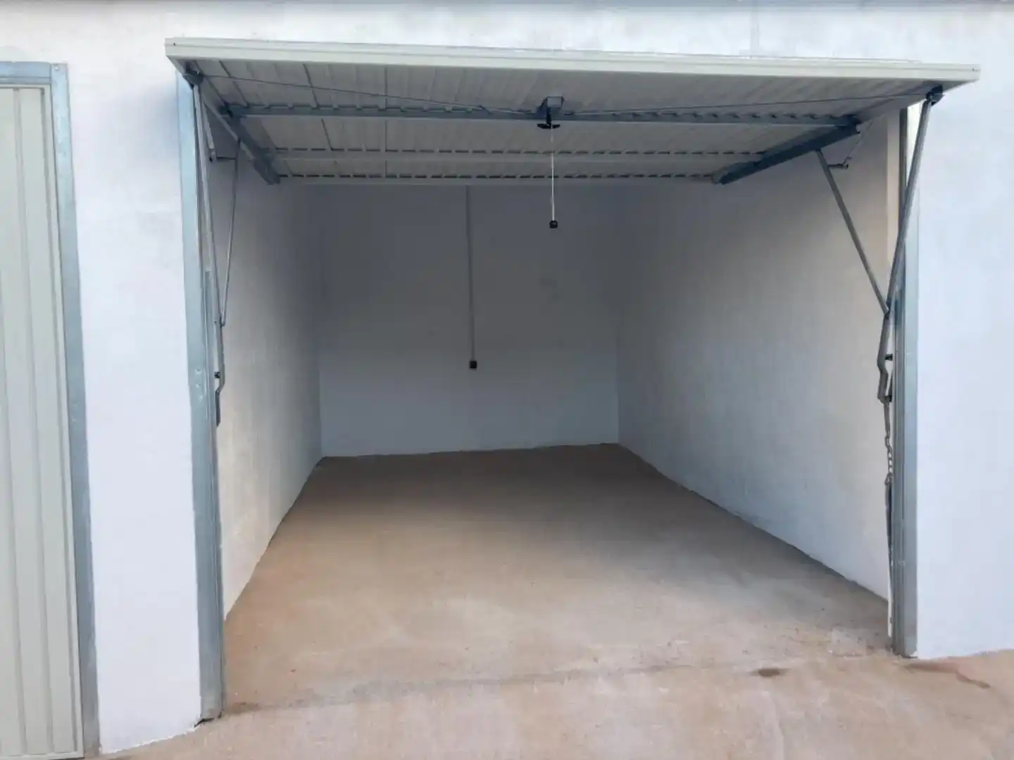Parking of Garage for rent in Aracena
