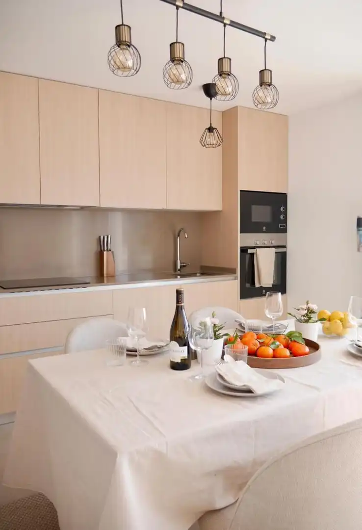 Cocina de Apartamento de alquiler en Estepona con Aire acondicionado, Terraza y Piscina