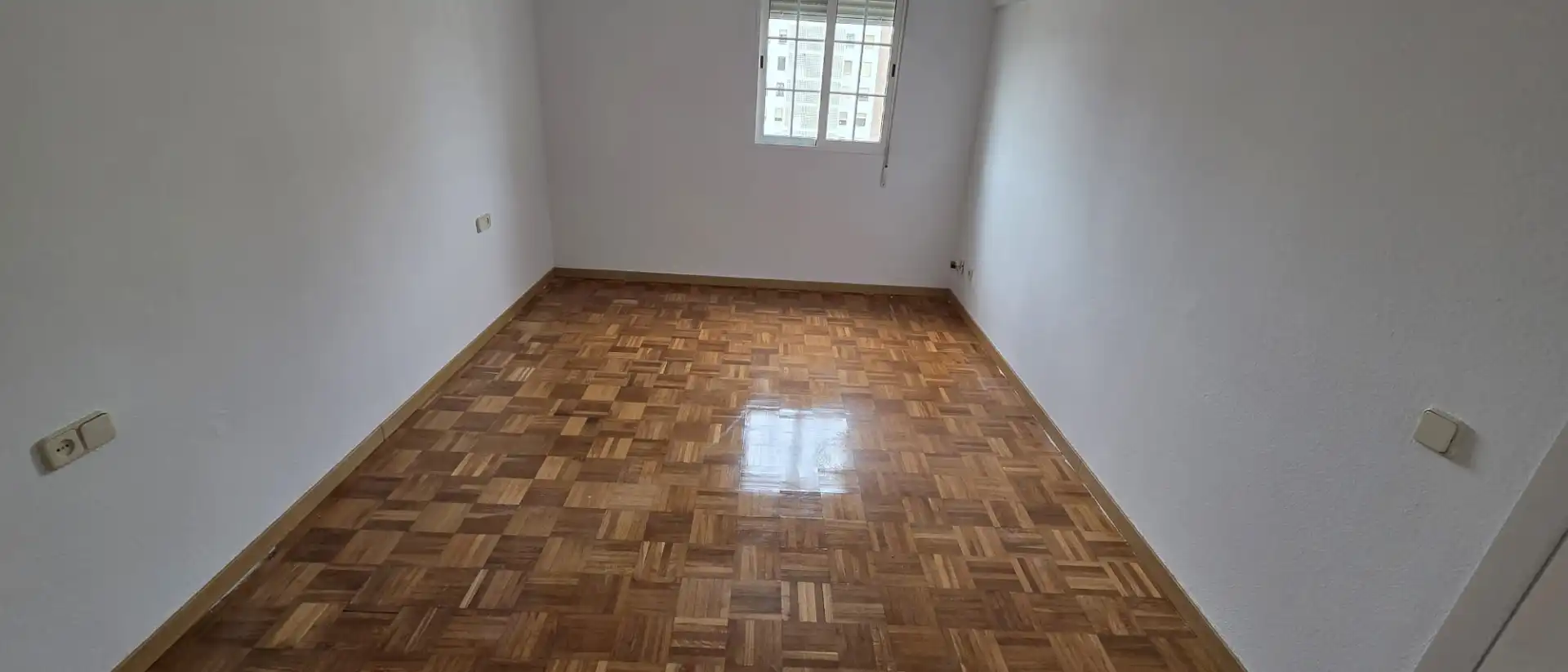 Dachboden zur Miete in Málaga mit Klimaanlage, Terrasse und Balkon