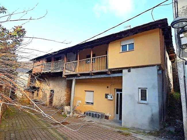 Vista exterior de Casa o xalet en venda en Ponferrada
