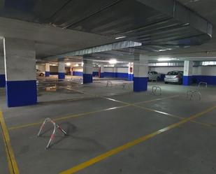 Garage to rent in  de Santiago, Centro ciudad, Fuengirola
